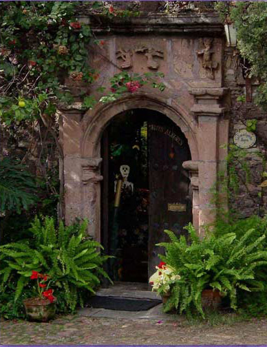 Image: Casa de Espiritus Allegres, Lodging in Guanajuato for the Frida Kahlo Tour