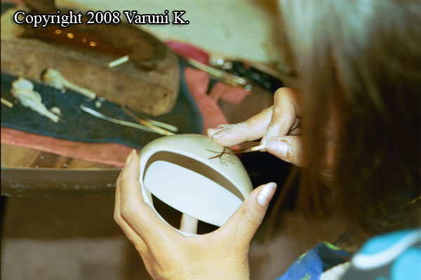 Image: Traditional Hopi Pottery Making Class at Taos Art School, Class pictures 2008
